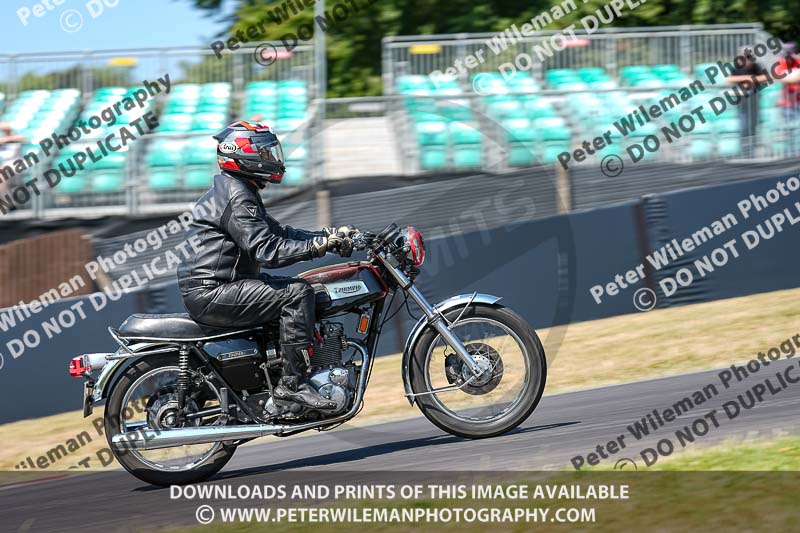 cadwell park;cadwell park photographs;cadwell trackday photographs;enduro digital images;event digital images;eventdigitalimages;peter wileman photography;racing digital images;trackday digital images;trackday photos